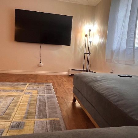 Lovely Two Bedroom, Minutes Away From Downtown Anchorage Luaran gambar